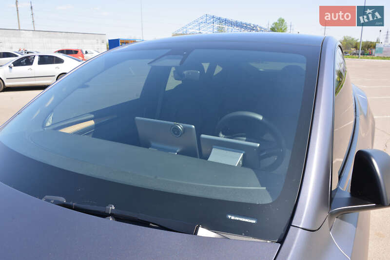 Внедорожник / Кроссовер Tesla Model Y 2022 в Полтаве