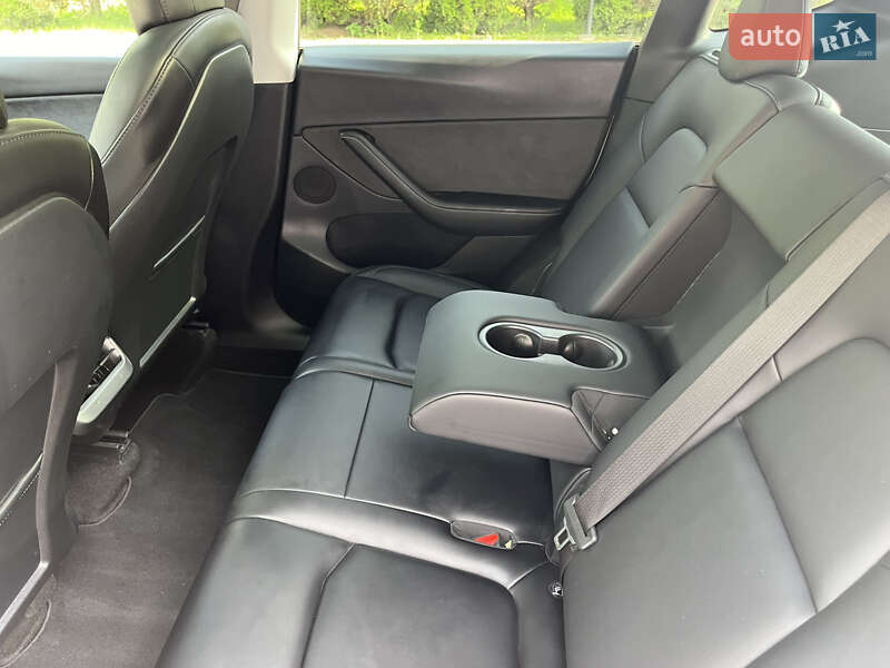 Позашляховик / Кросовер Tesla Model Y 2022 в Самборі