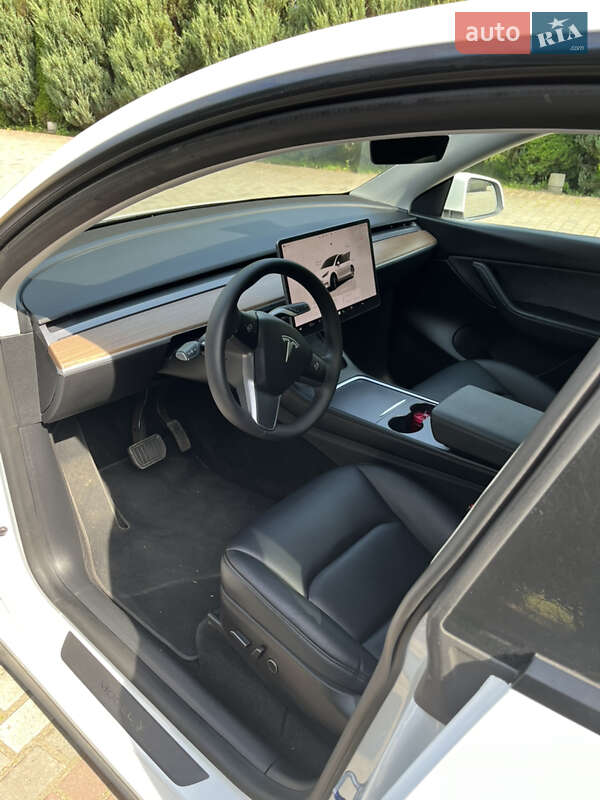 Позашляховик / Кросовер Tesla Model Y 2022 в Самборі