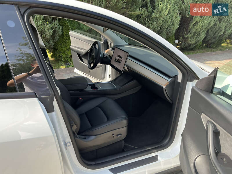 Позашляховик / Кросовер Tesla Model Y 2022 в Самборі