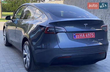 Внедорожник / Кроссовер Tesla Model Y 2023 в 
