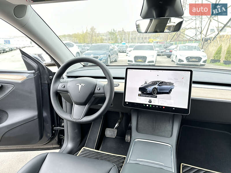 Внедорожник / Кроссовер Tesla Model Y 2024 в Харькове