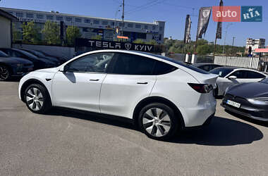 Позашляховик / Кросовер Tesla Model Y 2024 в 