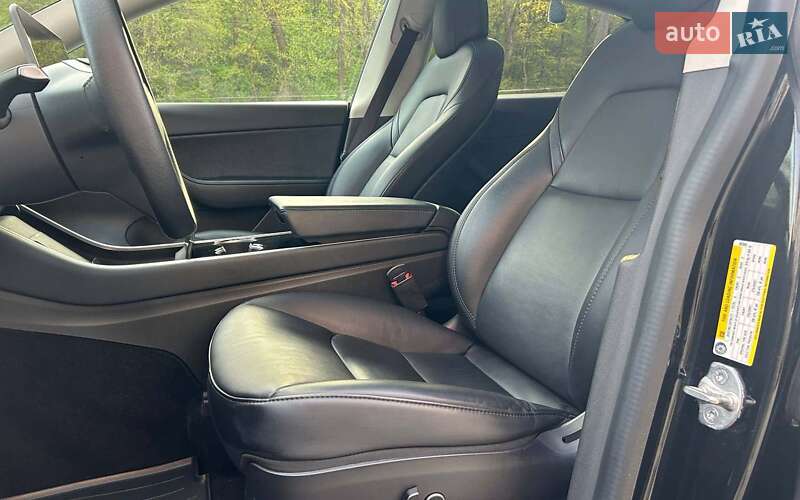 Внедорожник / Кроссовер Tesla Model Y 2020 в Черновцах