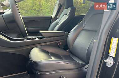 Внедорожник / Кроссовер Tesla Model Y 2020 в 