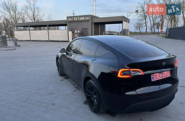 Позашляховик / Кросовер Tesla Model Y 2023 в 