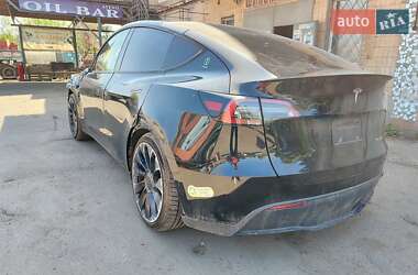 Позашляховик / Кросовер Tesla Model Y 2022 в 