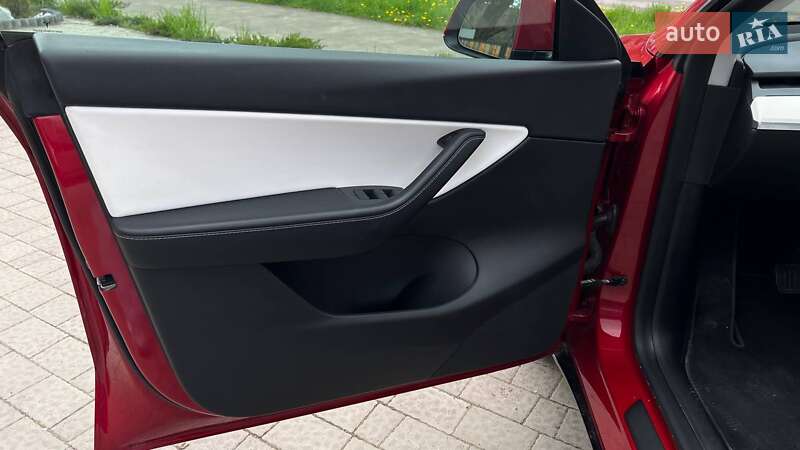 Внедорожник / Кроссовер Tesla Model Y 2021 в Львове фото 19 Внедорожник / Кроссовер Tesla Model Y 2021 в Львове