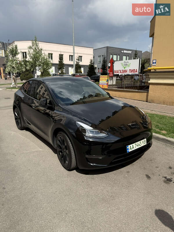 Позашляховик / Кросовер Tesla Model Y 2022 в Києві фото 2 Позашляховик / Кросовер Tesla Model Y 2022 в Києві