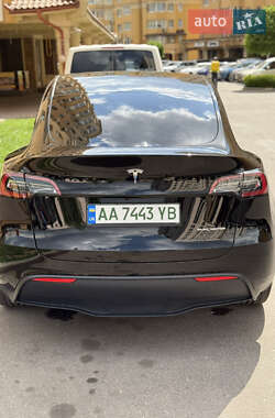 Позашляховик / Кросовер Tesla Model Y 2022 в Києві фото 9 Позашляховик / Кросовер Tesla Model Y 2022 в Києві