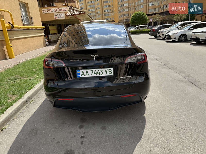 Позашляховик / Кросовер Tesla Model Y 2022 в Києві фото 8 Позашляховик / Кросовер Tesla Model Y 2022 в Києві