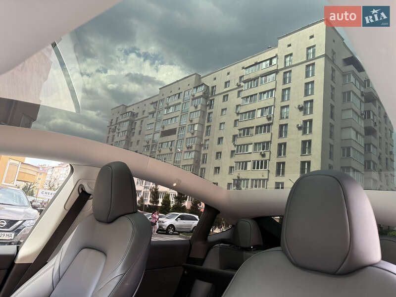 Позашляховик / Кросовер Tesla Model Y 2022 в Києві фото 16 Позашляховик / Кросовер Tesla Model Y 2022 в Києві