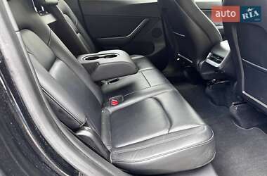 Позашляховик / Кросовер Tesla Model Y 2021 в 