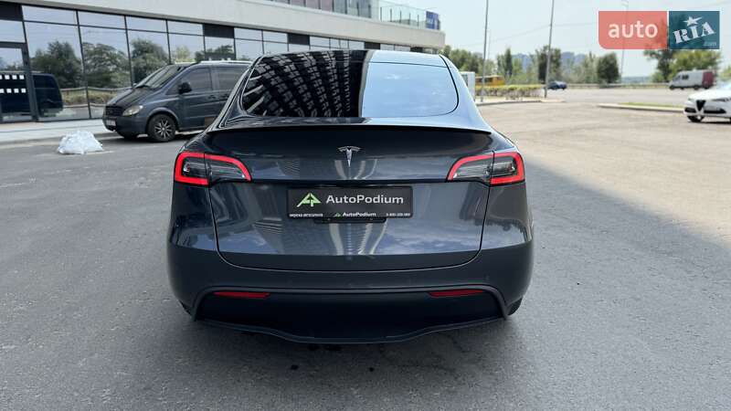 Внедорожник / Кроссовер Tesla Model Y 2021 в Киеве