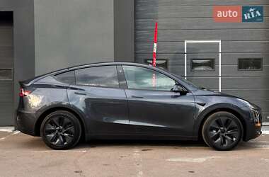 Внедорожник / Кроссовер Tesla Model Y 2024 в 