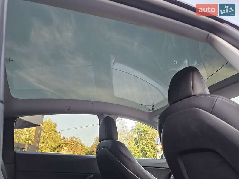 Внедорожник / Кроссовер Tesla Model Y 2021 в Обухове