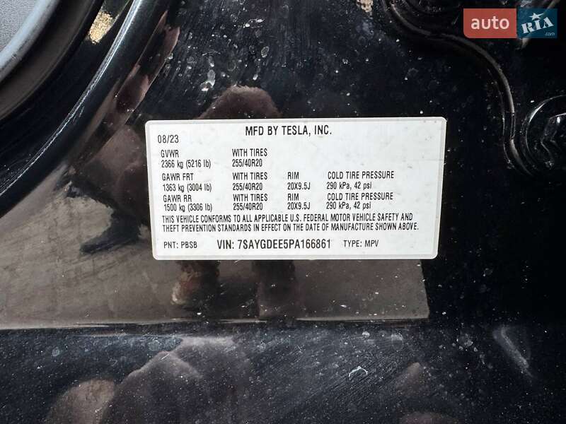 Внедорожник / Кроссовер Tesla Model Y 2023 в Львове