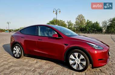 Позашляховик / Кросовер Tesla Model Y 2024 в 
