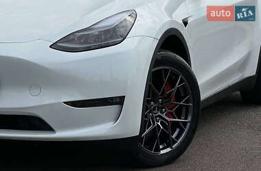 Внедорожник / Кроссовер Tesla Model Y 2023 в 