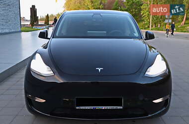 Позашляховик / Кросовер Tesla Model Y 2021 в 