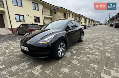 Позашляховик / Кросовер Tesla Model Y 2020 в Чернівцях фото Позашляховик / Кросовер Tesla Model Y 2020 в Чернівцях