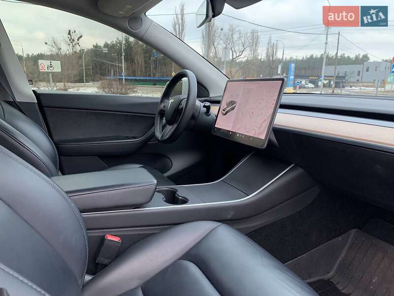 Позашляховик / Кросовер Tesla Model Y 2020 в Києві