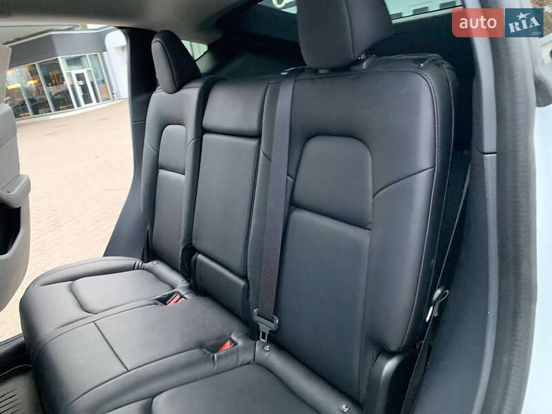 Позашляховик / Кросовер Tesla Model Y 2020 в Києві
