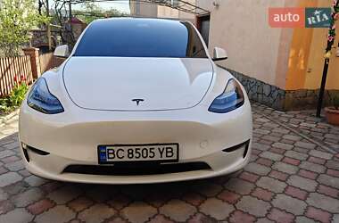 Внедорожник / Кроссовер Tesla Model Y 2021 в 