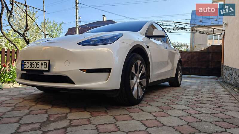 Внедорожник / Кроссовер Tesla Model Y 2021 в Львове