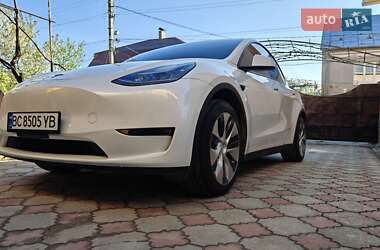 Внедорожник / Кроссовер Tesla Model Y 2021 в 