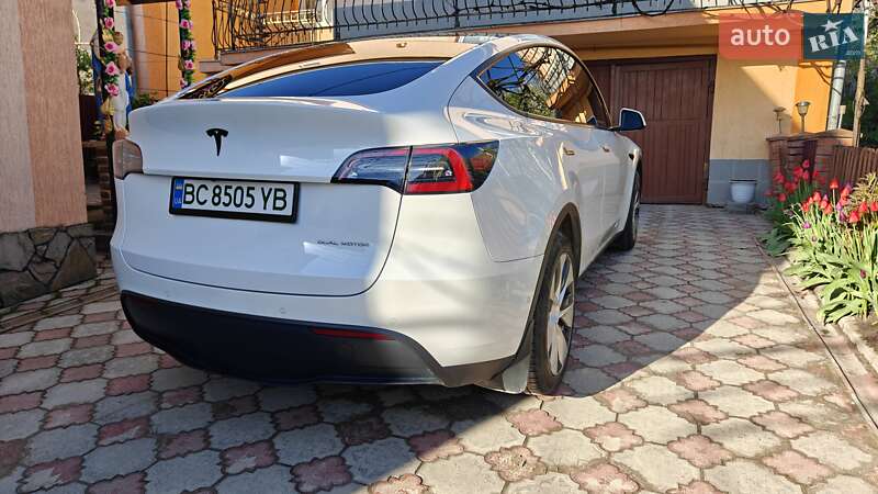 Внедорожник / Кроссовер Tesla Model Y 2021 в Львове