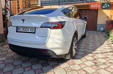 Внедорожник / Кроссовер Tesla Model Y 2021 в 