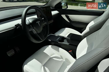 Внедорожник / Кроссовер Tesla Model Y 2021 в 