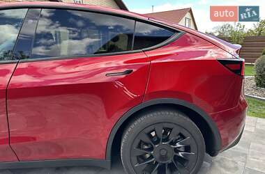 Позашляховик / Кросовер Tesla Model Y 2024 в 