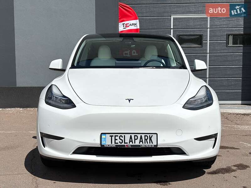 Внедорожник / Кроссовер Tesla Model Y 2022 в Киеве