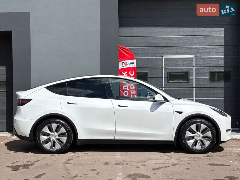 Внедорожник / Кроссовер Tesla Model Y 2022 в Киеве