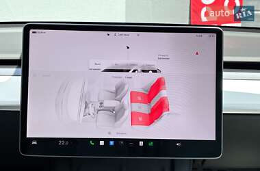 Внедорожник / Кроссовер Tesla Model Y 2022 в 