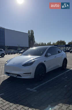 Внедорожник / Кроссовер Tesla Model Y 2024 в 