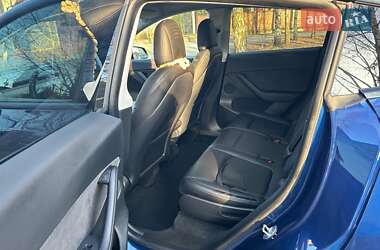 Позашляховик / Кросовер Tesla Model Y 2021 в 