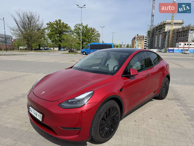 Позашляховик / Кросовер Tesla Model Y 2021 в Києві