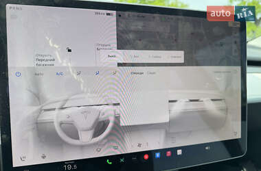 Внедорожник / Кроссовер Tesla Model Y 2021 в 