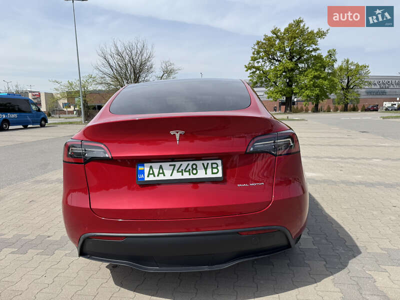 Позашляховик / Кросовер Tesla Model Y 2021 в Києві