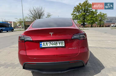 Внедорожник / Кроссовер Tesla Model Y 2021 в 