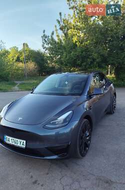 Позашляховик / Кросовер Tesla Model Y 2023 в 