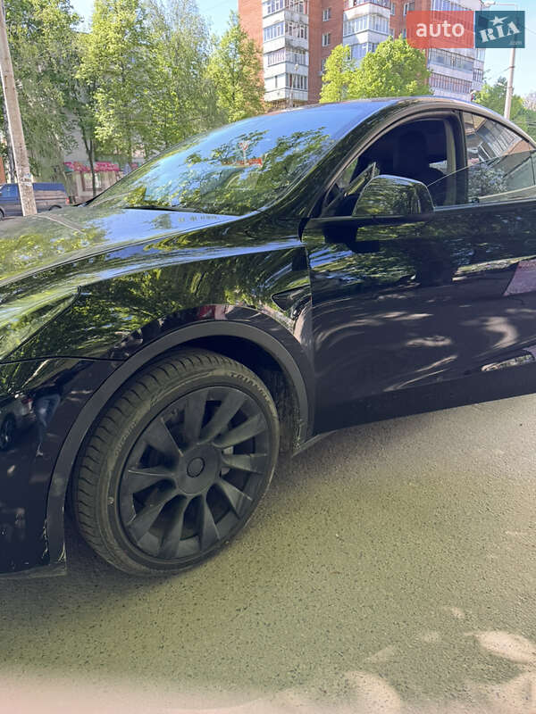 Внедорожник / Кроссовер Tesla Model Y 2022 в Полтаве