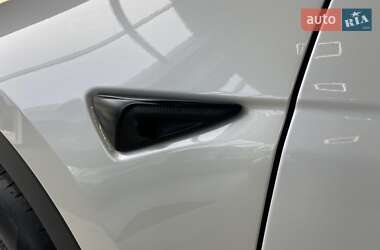 Внедорожник / Кроссовер Tesla Model Y 2023 в 