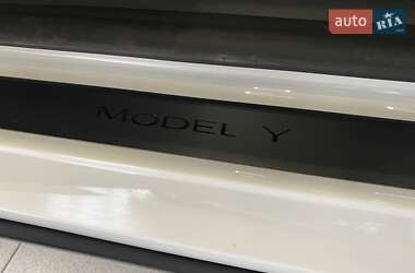Внедорожник / Кроссовер Tesla Model Y 2023 в 