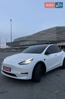 Позашляховик / Кросовер Tesla Model Y 2021 в 