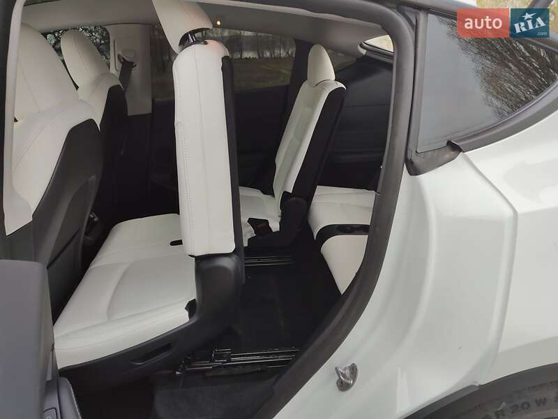 Позашляховик / Кросовер Tesla Model Y 2023 в Верхньодніпровську