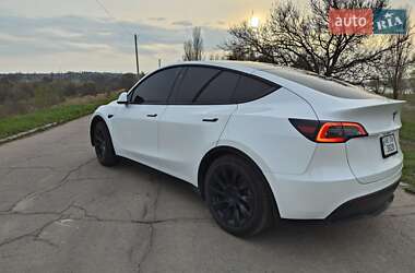Внедорожник / Кроссовер Tesla Model Y 2023 в 